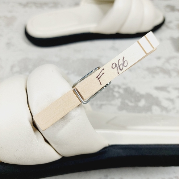 New Marc Fisher Yessy White Leather Slide Sandals F966 - Picture 12 of 12